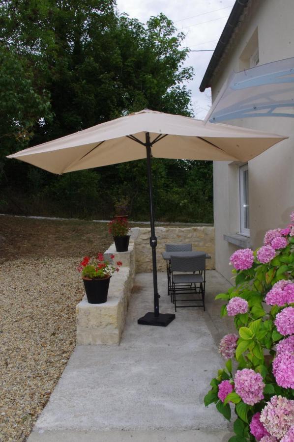 Le Clos Des Oiseaux Saintes Kültér fotó