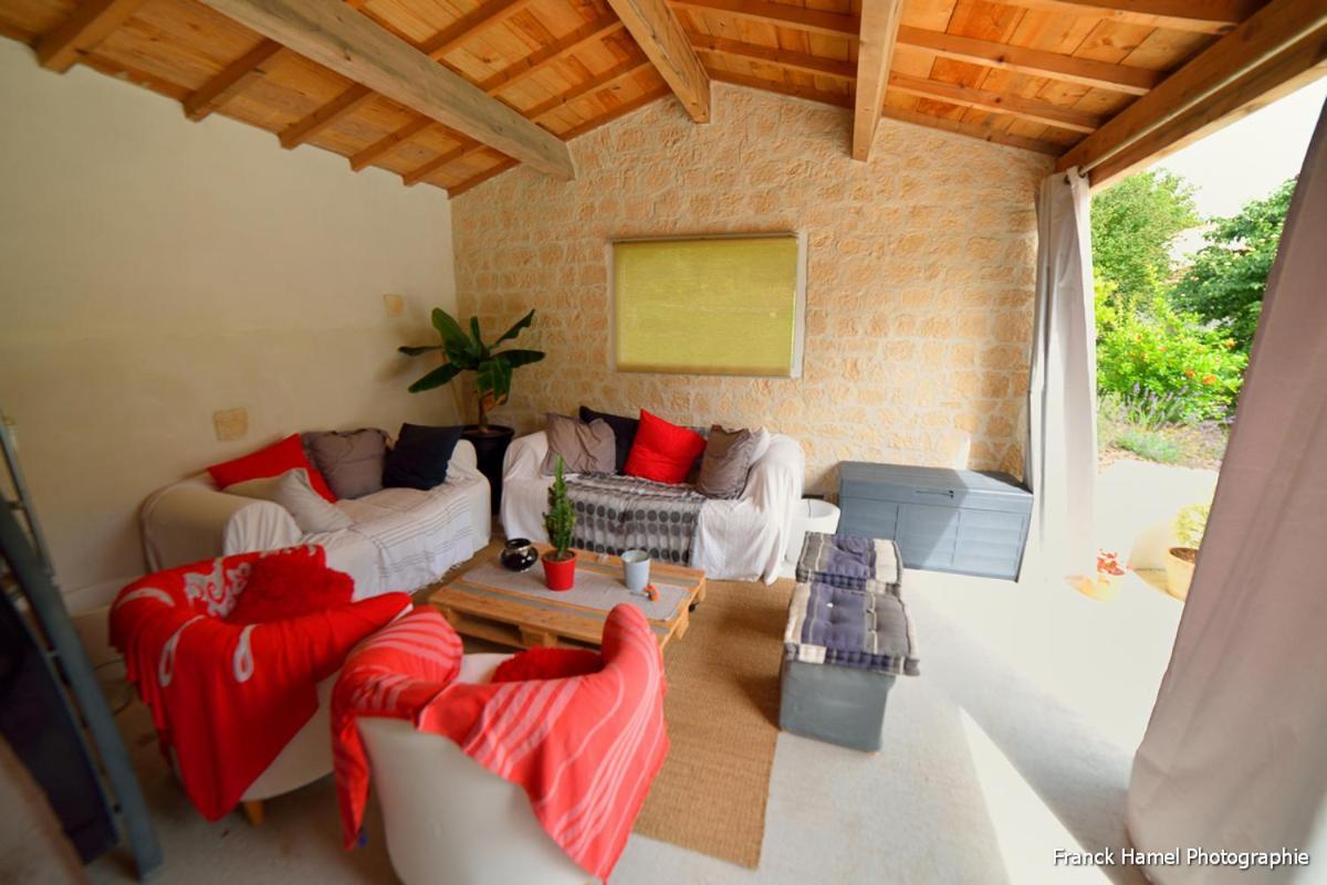Le Clos Des Oiseaux Saintes Kültér fotó