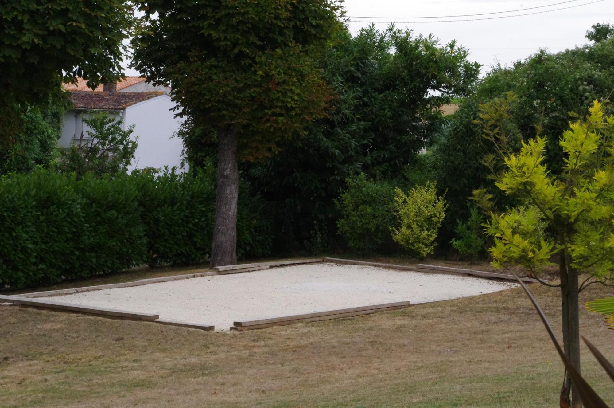 Le Clos Des Oiseaux Saintes Kültér fotó