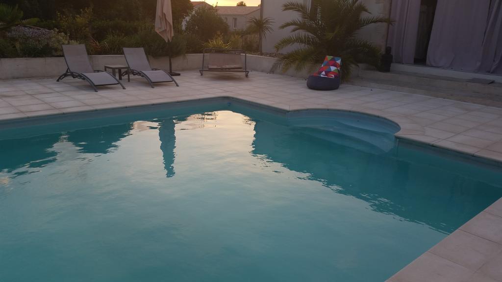 Le Clos Des Oiseaux Saintes Kültér fotó